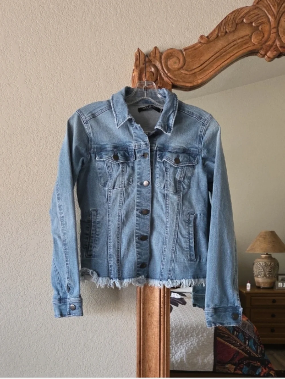 Max Jeans Light Wash Denim Jacket with Frayed Hem - Picture 1 of 7